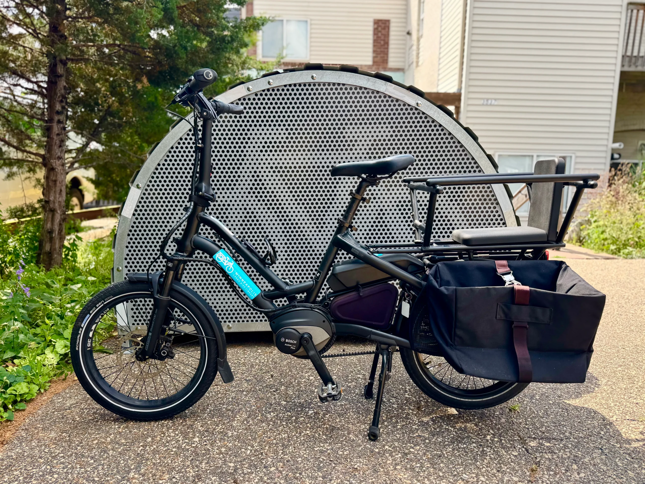 image of a long-tail cargo bike